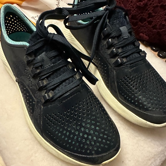 CROC tennis shoes - Picture 1 of 5